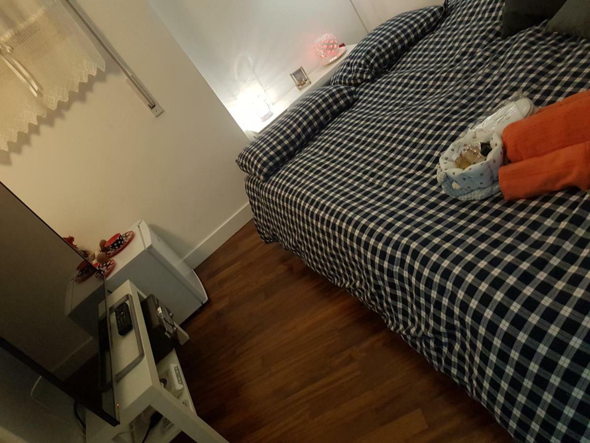 Small Bedroom Vomero'S Naples Exterior photo