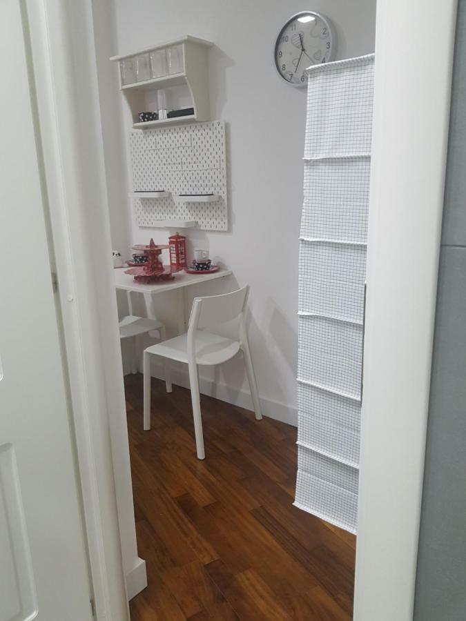Small Bedroom Vomero'S Naples Exterior photo